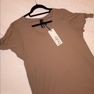 BOBI TEE